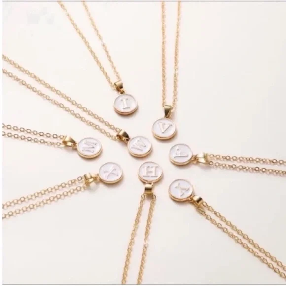 NWOT Gold Initial Pendant Necklace - Picture 2 of 5